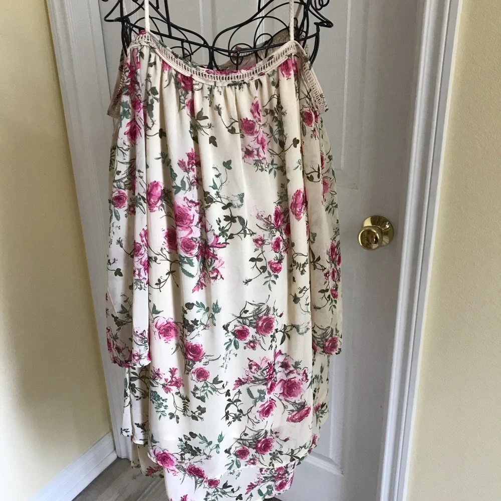 Purple Snow Floral Cold Shoulder Layered Dress Size Medium - Picture 4 of 9